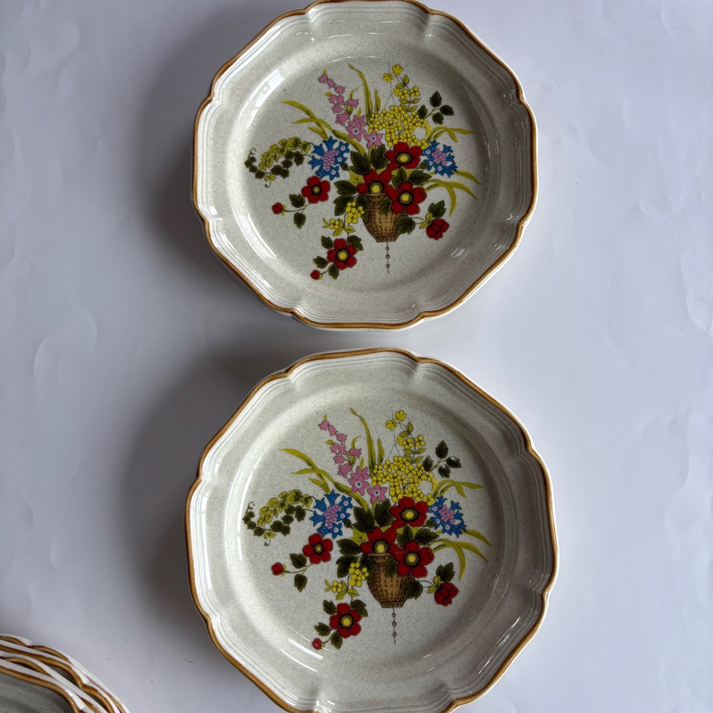 Mikasa Garden Club A Basket‎ of Wildflowers Dinner Plates 11" Set of 6 Vintage - Picture 5 of 8